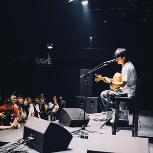 美女和老板在努力生孩子视频
